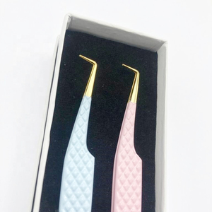 Pinzas de extensión de pestañas con agarre de diamante de 90 grados personalizadas más vendidas, acero inoxidable sólido recubierto de polvo en oro con etiqueta privada - Product Image 2