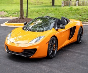 Offre exceptionnelle : McLaren MP4-12C Spider d'occasion 2013, propre et prête à être expédiée - Product Image 1