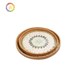 Bandeja decorativa hecha a mano de ratán nácar para mesa de centro, bandeja de servicio con incrustaciones de concha de lujo de Vietnam - Product Image 5