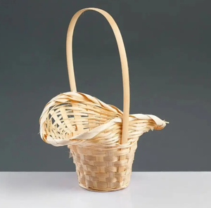 ส่งตรงจากเวียดนาม: คอลเลกชันหลากหลายของตะกร้าสานไม้ไผ่สีขนาดเล็กและใหญ่สำหรับการให้ของขวัญและการจัดเก็บที่หลากหลาย - Product Image 1