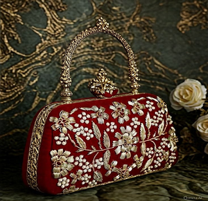 Pearl-studded <b>heart</b>-shaped clutch with a teardrop gem. Romantic style available at wholesale prices. - Product Image 2