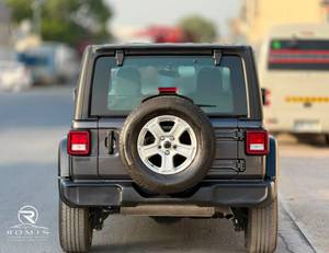 Jeep Wrangler Usata 2022 Grigio Americano SUV 4 Porte Veicolo Fuoristrada con Pedane Laterali |   Pronto per l'esportazione - Product Image 6
