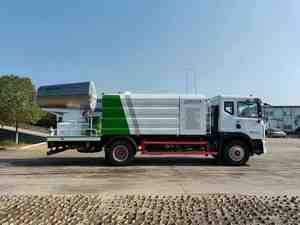 Camión cisterna de agua potable de acero inoxidable de 4 x 2 y 12000 litros, camión cisterna con aspersor - Product Image 4