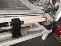 Routeur CNC 4 axes EXTRACNC pour le travail du bois, idéal pour les applications de sculpture sur meubles, MDF, armoires et portes
