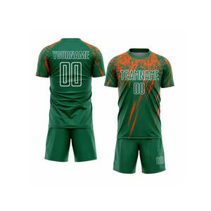 Tenue de football haute performance avec maillot de foot sublimé léger et short résistant - Product Image 1