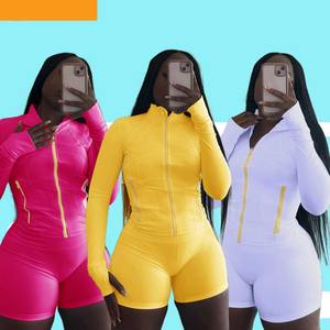 Conjunto de Chaqueta y Pantalones Cortos para Mujer, Conjunto de Dos Piezas de Alta Elasticidad con Logotipo Personalizado, Ropa de Entrenamiento para Gimnasio, Primavera y Verano - Product Image 3