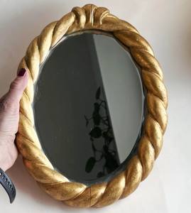 Par de espejos vintage con marco tallado y dorado y espejo con borde desgastado, espejos de pared, accesorios vintage - Product Image 3