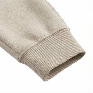 Chándal Bordado de Alta Calidad para Mujer, Transpirable y con Logotipo, Ideal para la Temporada de Invierno, Sudadera con Capucha y Pantalón de Patrón Sólido - Product Image 6