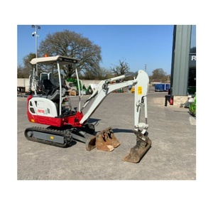 Excavatrice hydraulique compacte Kubota KX015-4 durable pour le creusement, le déblaiement, l'aménagement paysager, le terrassement et les travaux immobiliers - Product Image 5
