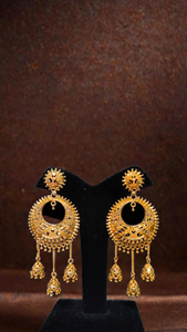 100% boucles d'oreilles de qualité supérieure de qualité d'exportation serties de boucles d'oreilles de style Jhumka plaqué or 22CT bijoux pour femmes - Product Image 3