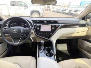 Toyota Camry LE 2018 d'occasion propre - Product Image 6