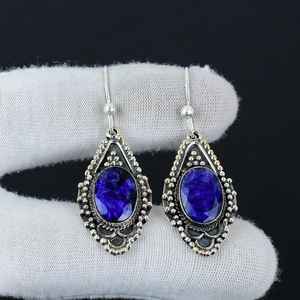Boucles d'oreilles en argent sterling 925 avec pierre précieuse saphir bleu, bijoux faits à la main, boucles d'oreilles uniques, cadeaux pour elle, cadeaux d'amour - Product Image 1