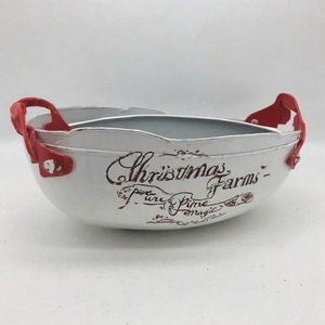 Jardinière de Noël rustique Santas Grove en métal robuste pour exposer les verts d'hiver et créer un coin de jardin magique - Product Image 5