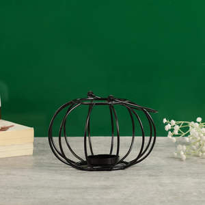 Portavelas y Porta Té de Calabaza de Metal Negro Antiguo, Hechos a Mano, Ecológicos, Duraderos, Decoración para el Hogar - Product Image 4