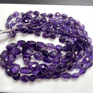 Perles en forme de pépite à facettes en améthyste de bonne qualité, perles inégales violettes, perles d'améthyste en gros excellente vente en gros - Product Image 2