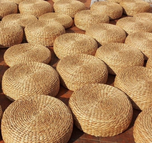 เบาะรองนั่งทำจากวัสดุผักตบชวาคุณภาพสูง สำหรับตกแต่งบ้าน ผลิตด้วยงานสานอย่างประณีตในประเทศเวียดนาม - Product Image 4