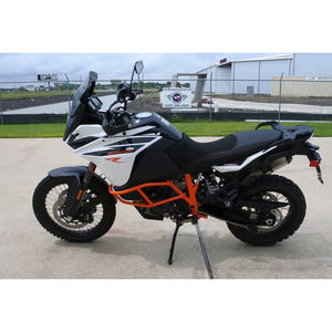 KTM 1090 Adventure, moto d'aventure haut de gamme pour longues distances, adaptée aux marchés d'importation et d'exportation mondiaux - Product Image 2
