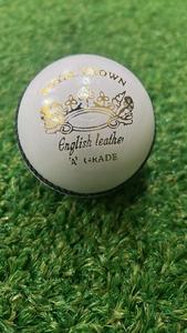 Nouveau Top qualité personnalisé Logo156g blanc balle de Cricket balle dure de Cricket balles dures en cuir de Cricket - Product Image 2