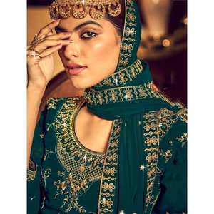 Magnifique costume Lehenga en georgette vert sarcelle brodé pour les mariages - Product Image 1