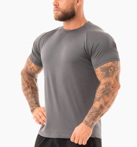 T-shirt de qualité supérieure pour hommes T-shirt léger T-shirt de couleur unie Vêtements décontractés Chemises pour adultes Meilleures ventes - Product Image 1