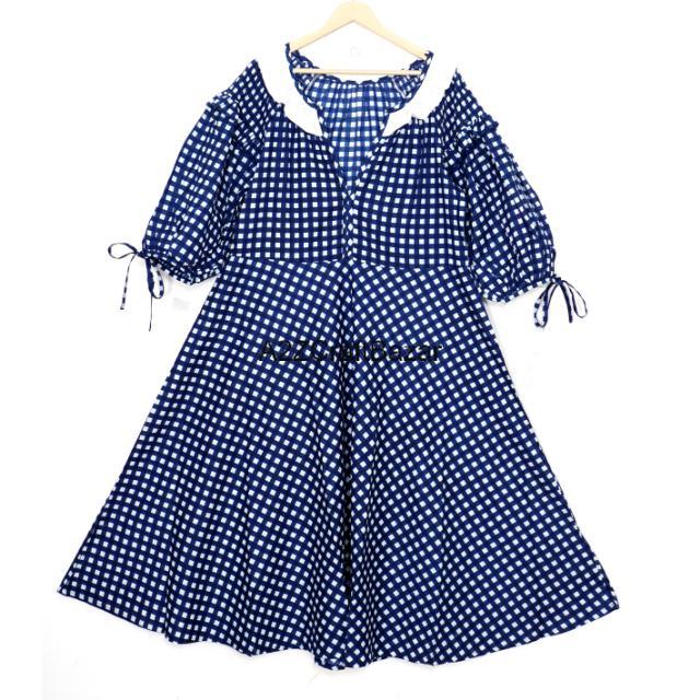 สีกรมท่า