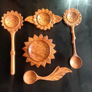 Cuillères d'ustensiles en bois faites à la main/Cuillère en bois sculptée à la main 17cm de longueur pour couverts dîner maison Restaurant fête vaisselle - Product Image 1