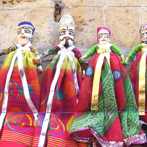 ตุ๊กตาหุ่นไม้สไตล์ rajasthani งานหัตถกรรมผ้าทอคู่สไตล์ดนตรี - Product Image 1