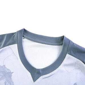 Uniforme de Fútbol en Venta - Precio Económico, Personalizable, 100% Poliéster, Transpirable y de Secado Rápido para Equipos/Clubes/Escuelas y Entrenamiento - Product Image 2