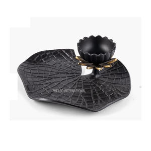 Plato para Servir Aperitivos con Chip y Dip de Alta Calidad, Hecho a Mano, de Aluminio con Acabado en Cobre - Product Image 5