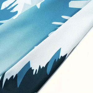 Traje de Baño Personalizable con Protección UV y Estampado por Sublimación para Equipos Deportivos, Clubes y Entrenamiento - Product Image 4