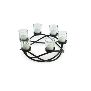 Candelabro de Metal de Diseño con Tallado Artístico que Brinda un Estilo Elegante y una Iluminación Decorativa a los Interiores del Hogar - Product Image 6