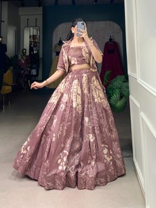 Vêtements occasionnels Tussar soie avec imprimé floral Lehenga Choli femme fabricant de mode et fournisseur de l'Inde - Product Image 5