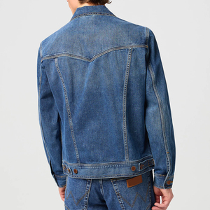 Chaquetas vaqueras Crea tu propia identidad de marca Chaquetas vaqueras de moda de alta demanda Producción rápida Calidad confiable - Product Image 1