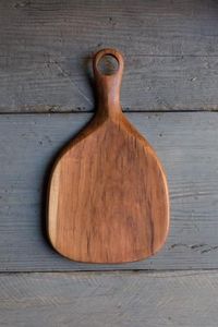 Pagaie de service en bois de qualité supérieure Planche à fromage durable Planche à découper Planche à découper en bois d'acacia avec poignée - Product Image 5