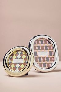 Marco de Fotos Metálico de Estética Moderna, Diseño Ecológico y Duradero, Eleva Cualquier Espacio, Exhibiendo Recuerdos Invalios, Elegancia y Encanto - Product Image 3