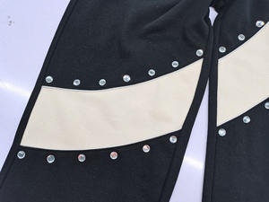 กางเกงวอร์มประดับเพชรเทียม ขายส่ง คุณภาพสูง พรีเมียม รับผลิตแบบ OEM บริการสกรีนโลโก้ ขายดี - Product Image 4