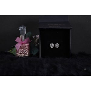 NOVAMART Fine SILVERINGS 925 STERLING PENELOPE SILVER <b>EARRINGS</b> Trendy Butterfly <b>Stud</b> 18K Gold White Rose Ruby Sapphire for Gifts - Product Image 1