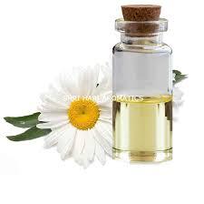 100% Huile hydratante de camomille certifiée pure et naturelle pour l'aromathérapie à bas prix et de haute qualité exportateur en vrac d'Inde - Product Image 4