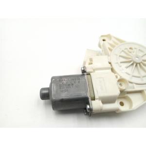 Moteur électrique de lève-vitre avant gauche MERCEDES Classe B W246 2ème série (12>) Bosch 0130822690 - Product Image 5