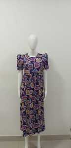 ชุดคลุมท้องสำหรับผู้หญิง, เดรสแขนยาวสไตล์ตะวันตกทรงพอดีตัวพิมพ์ลายมิดิไซส์ใหญ่พิเศษ - Product Image 2