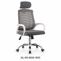 Chaise de bureau en maille à cadre blanc, appui-tête gris rembourré, siège réglable en hauteur, base à roulettes argentée pour espaces de travail modernes à domicile