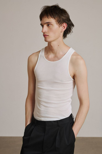 Gilet pour homme de haute qualité, couleur blanche, en coton doux, uni, sans manches, respirant, pour un usage quotidien, tissu résistant, aspect haut de gamme - Product Image 4