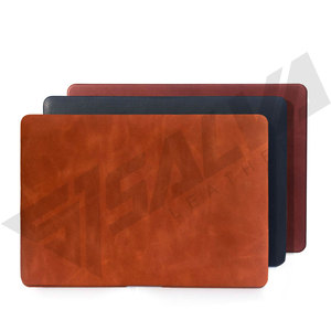 Funda Protectora de Piel Genuina Ligera y Elegante para Laptop de 13, 14 y 15 Pulgadas, para Viajes de Negocios - Product Image 1