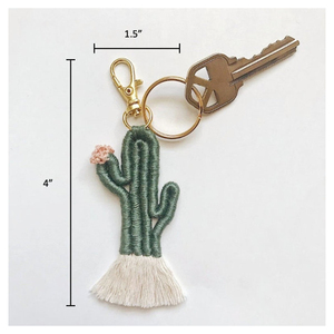 LLavero de macramé con Cactus, llavero bohemio, agujas de tejer o ganchos de ganchillo - Product Image 1