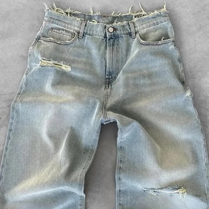 <span class=keywords><strong>Jeans</strong></span> in Denim Vintage Unisex Oversized Stile Streetwear Neri a Vita Bassa con Effetto Graffiato Gamba Larga, Modello Stacked e Comodo, Personalizzati per Uomo - Product Image 2