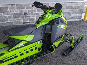 จัดส่งฟรี600อาร์กติกแมว ZR 137 rxc สโนว์โมบิล