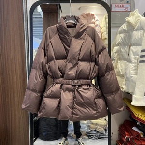 เสื้อแจ็คเก็ตบุนวมคอตตอนสำหรับผู้หญิงมีสไตล์หรูหรามีสไตล์สำหรับฤดูหนาวเสื้อคลุมกันหิมะแบบถักมีกระเป๋าเพื่อให้ความอบอุ่น - Product Image 3