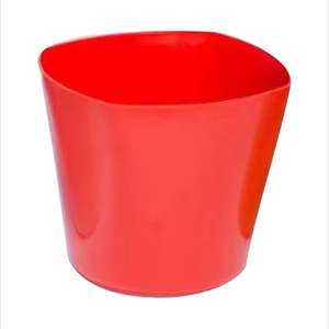 Maceta cuadrada de plástico de 18cm, maceta elegante y duradera para jardinería en interiores y exteriores, perfecta para flores, suculentas y verduras - Product Image 1