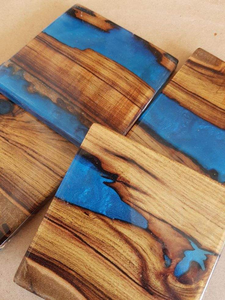Sous-verres en bois de manguier et résine époxy de qualité supérieure, fabriqués à la main, modernes, luxueux et personnalisables, par crescent crafts - Product Image 3