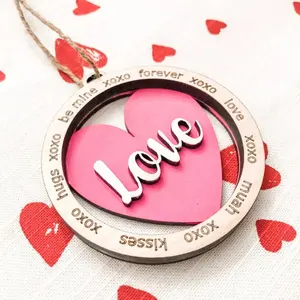 Heart-shaped hanging tag engraved with the word LOVE flower basket gift box hanging tag for Valentine's Day for your lover.